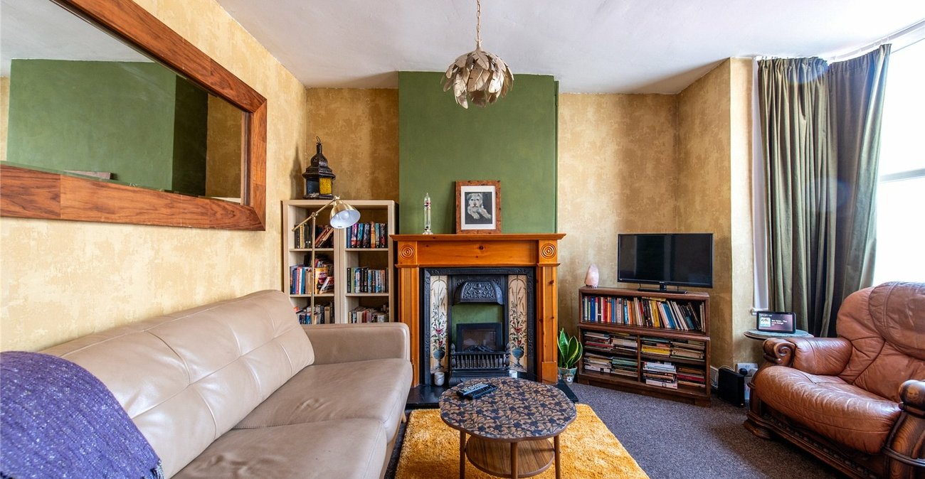 2 bedroom house for sale in Gravesend | Robinson Michael & Jackson