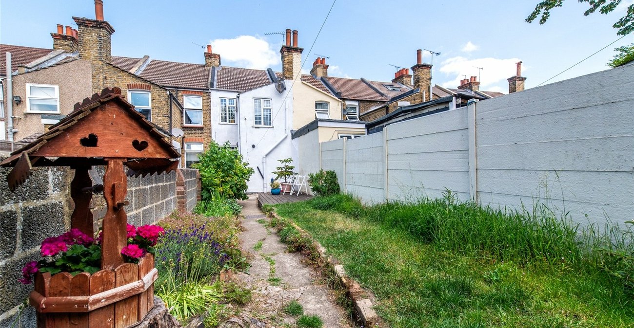 2 bedroom house for sale in Gravesend | Robinson Michael & Jackson