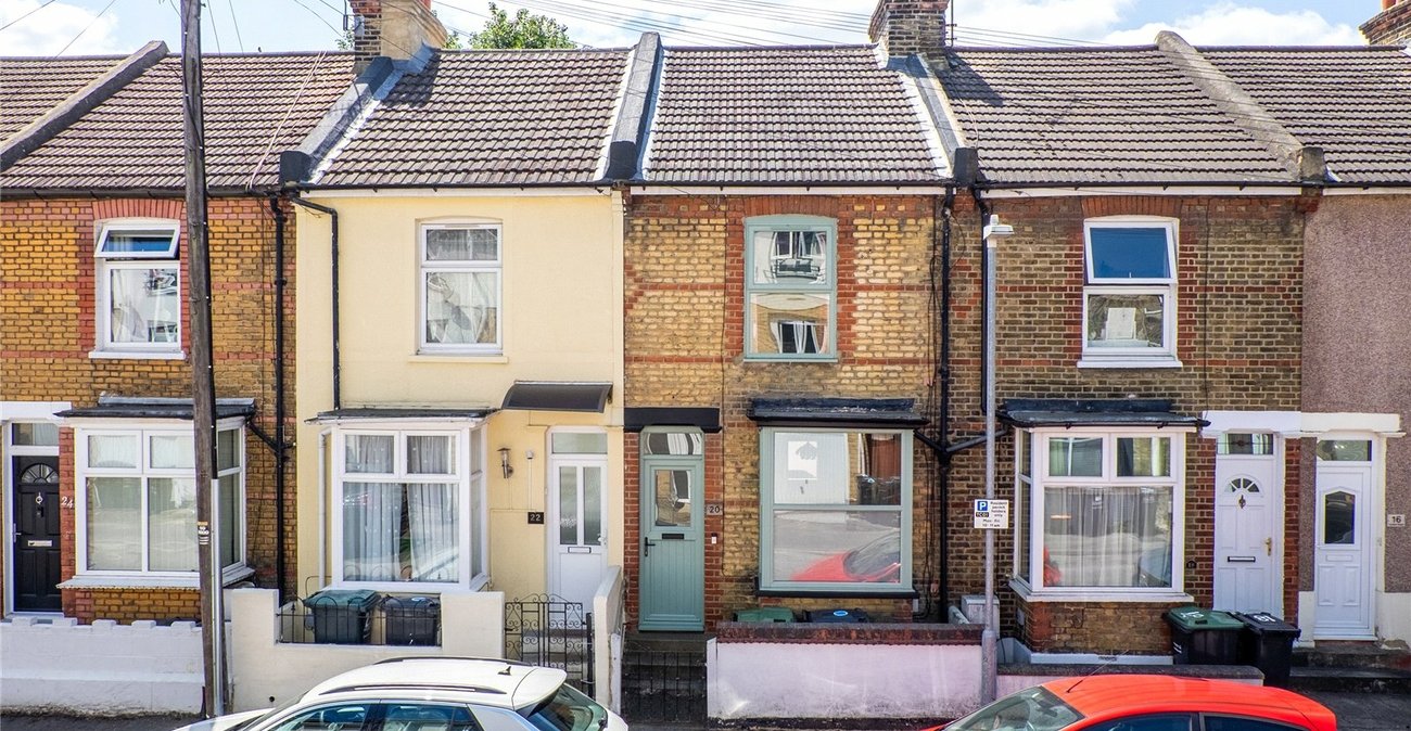 2 bedroom house for sale in Gravesend | Robinson Michael & Jackson