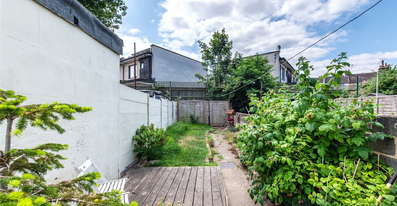 2 bedroom house for sale in Gravesend | Robinson Michael & Jackson