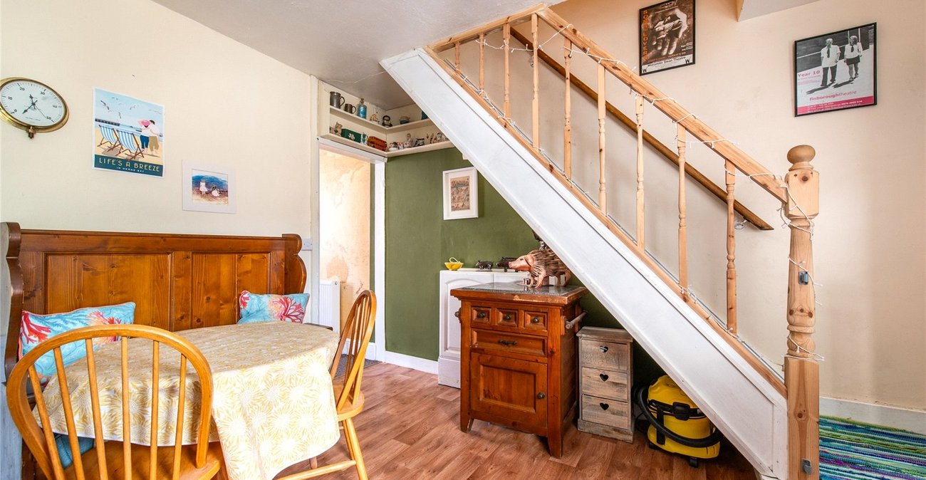 2 bedroom house for sale in Gravesend | Robinson Michael & Jackson