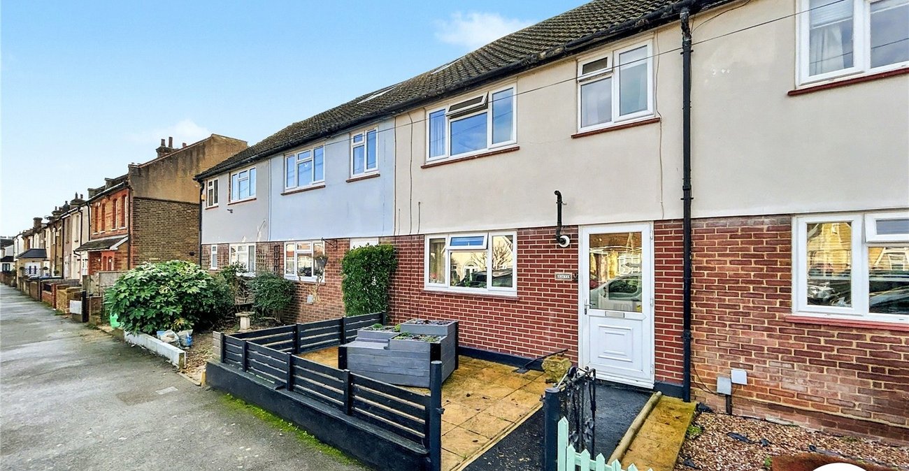 4 bedroom house for sale in Sidcup | Robinson Jackson
