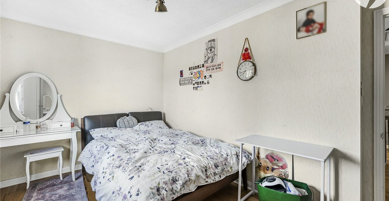 4 bedroom house for sale in West Dartford | Robinson Jackson