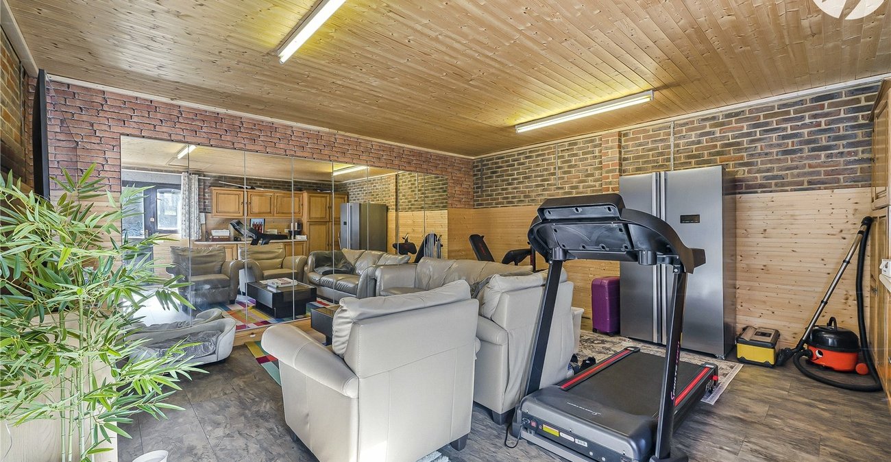 4 bedroom house for sale in West Dartford | Robinson Jackson