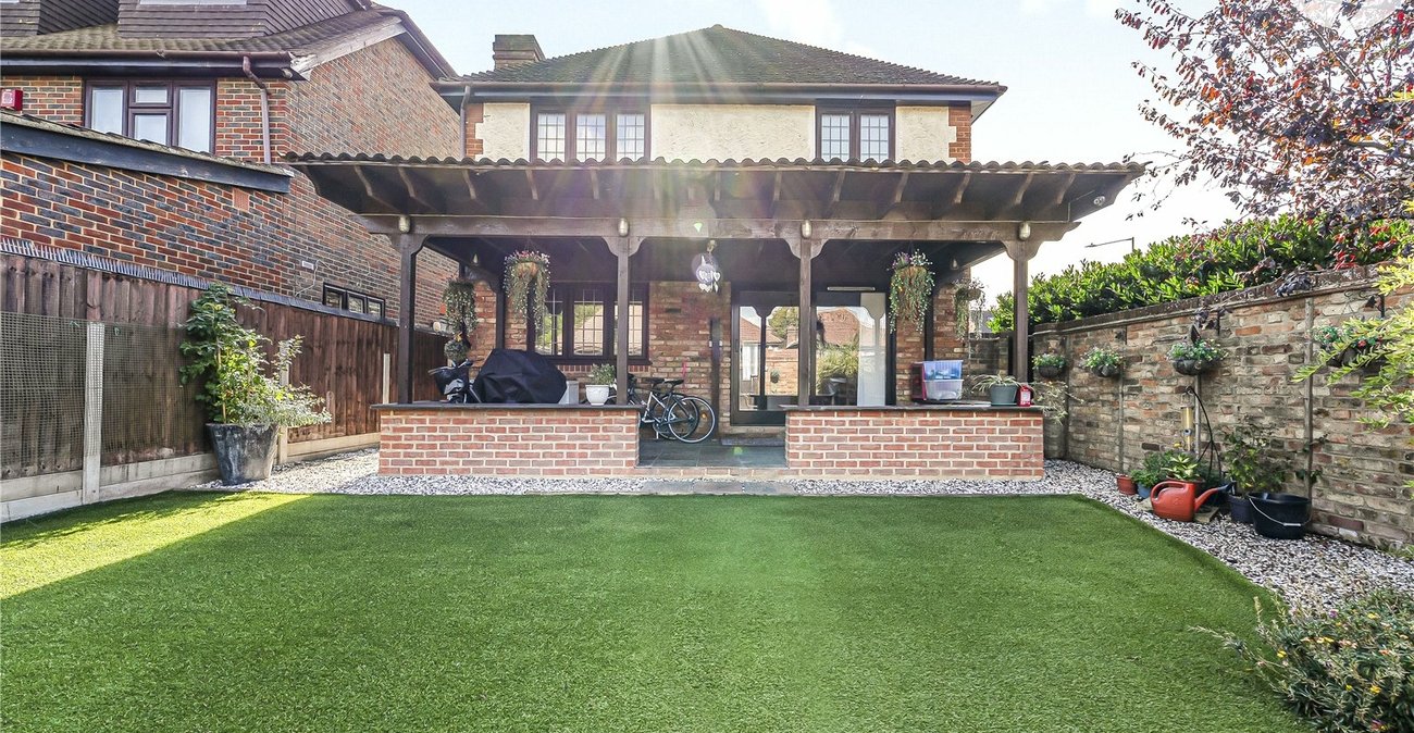 4 bedroom house for sale in West Dartford | Robinson Jackson