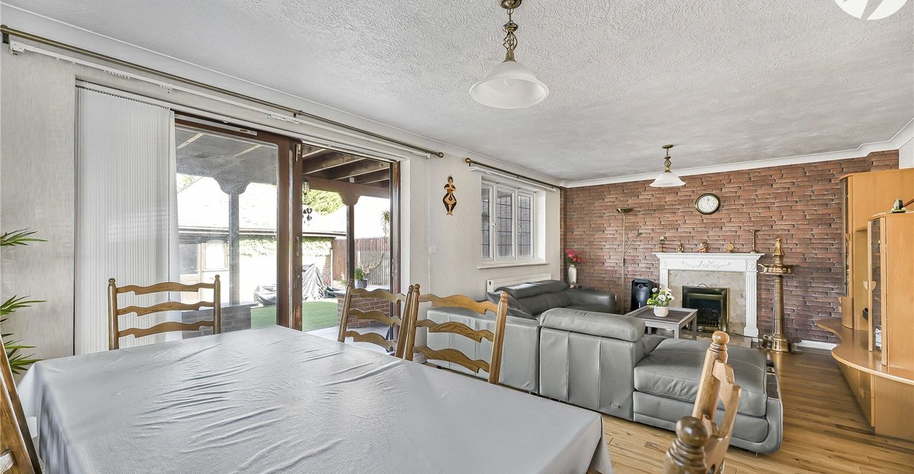 4 bedroom house for sale in West Dartford | Robinson Jackson