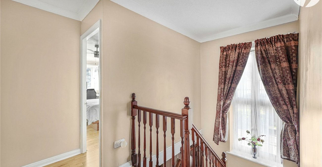 4 bedroom house for sale in West Dartford | Robinson Jackson