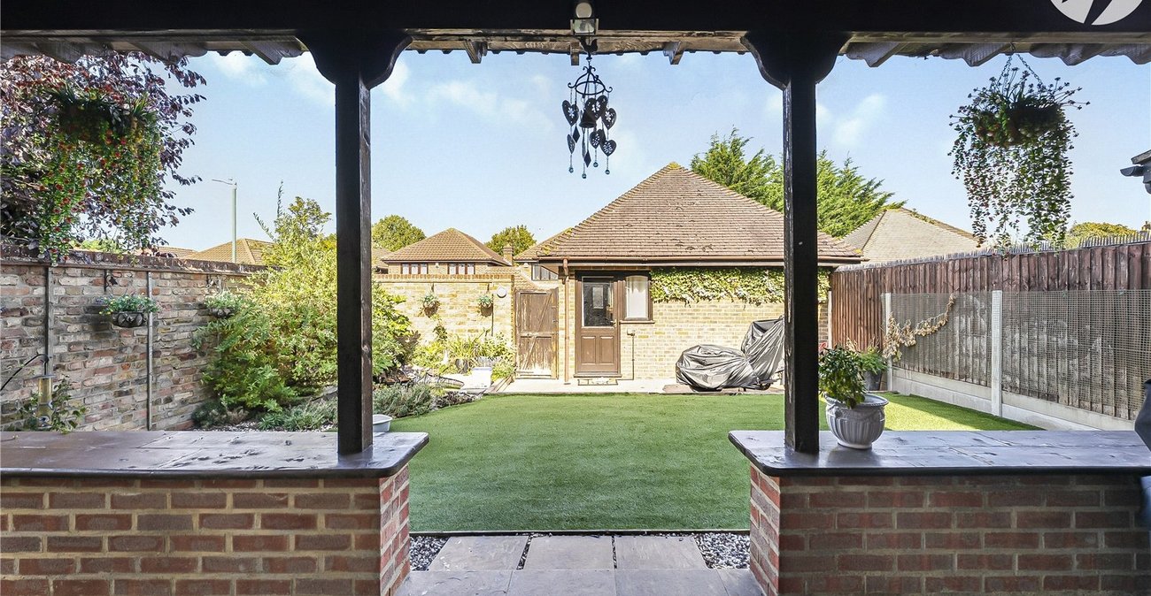 4 bedroom house for sale in West Dartford | Robinson Jackson