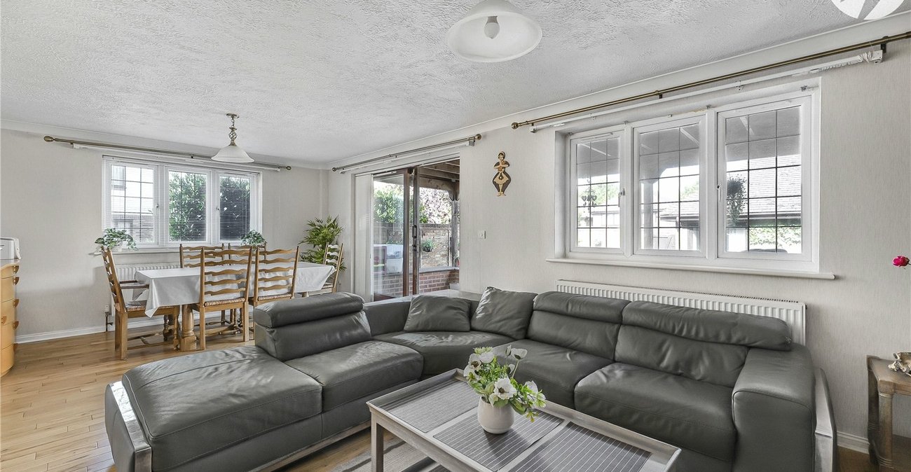 4 bedroom house for sale in West Dartford | Robinson Jackson