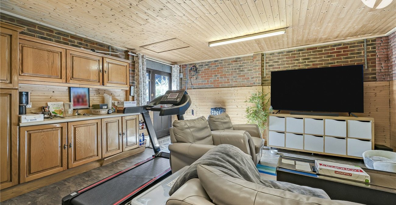 4 bedroom house for sale in West Dartford | Robinson Jackson