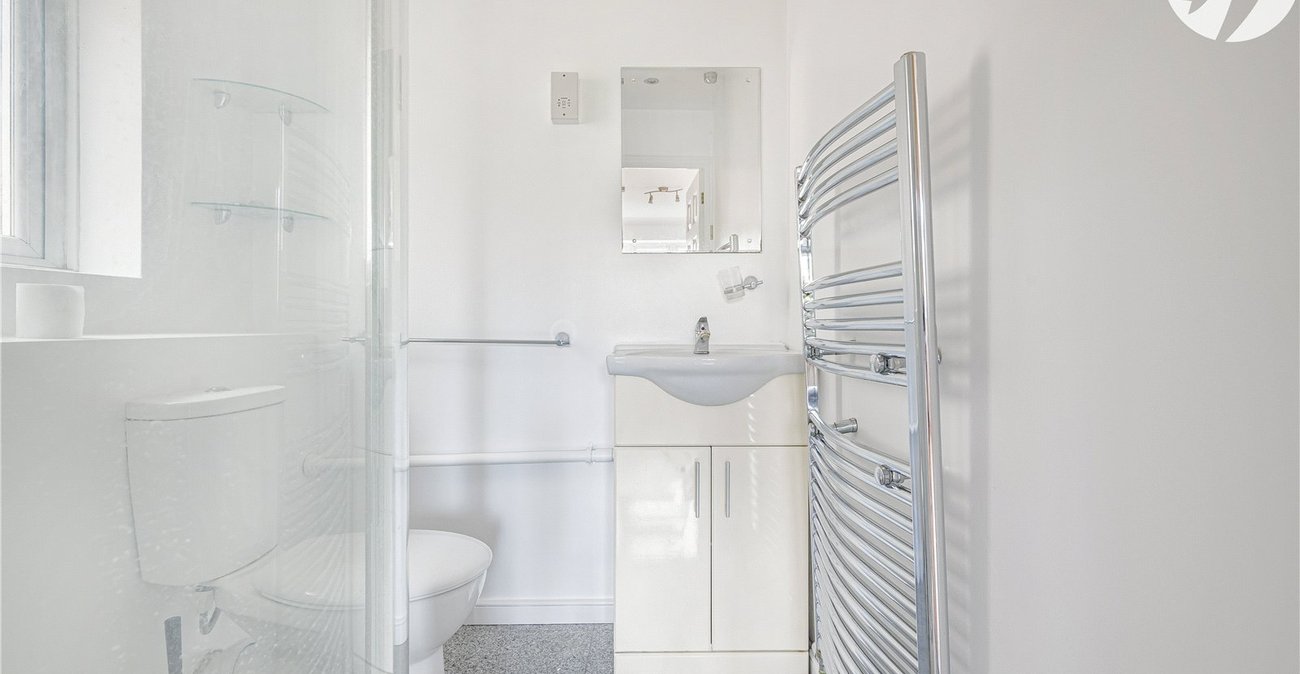 4 bedroom house for sale in West Dartford | Robinson Jackson