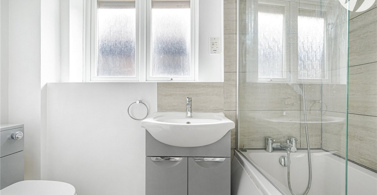 4 bedroom house for sale in West Dartford | Robinson Jackson