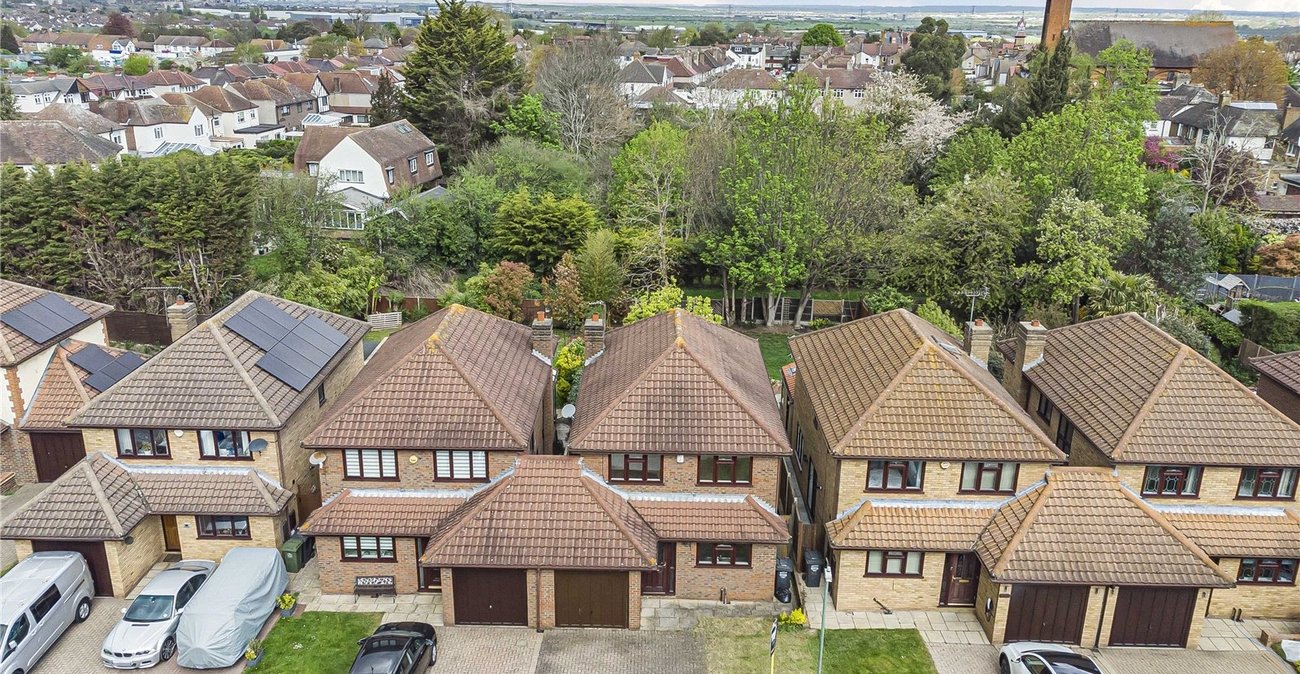4 bedroom house for sale in West Dartford | Robinson Jackson