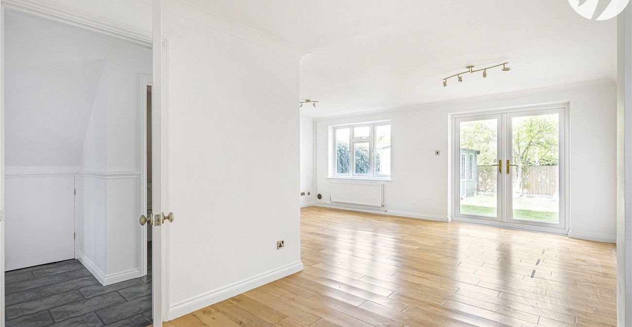 4 bedroom house for sale in West Dartford | Robinson Jackson