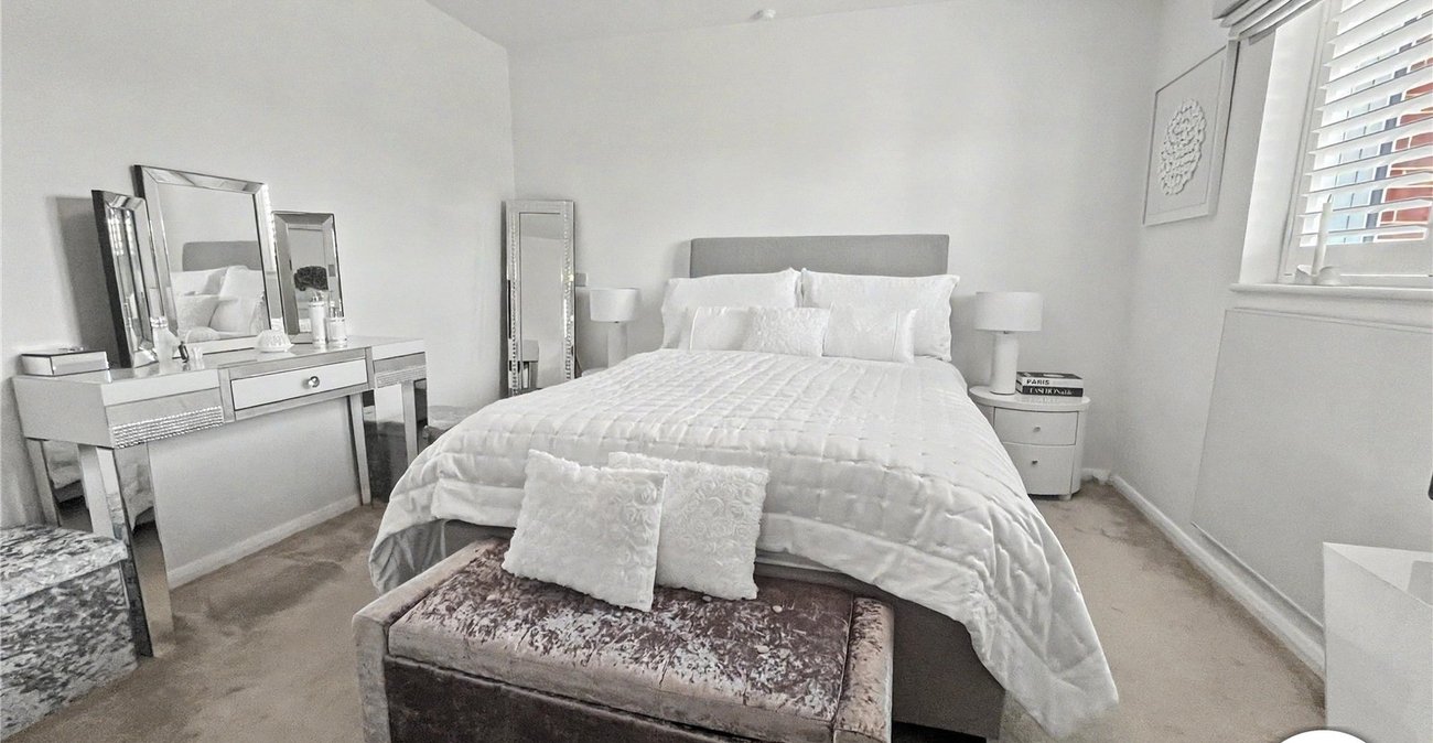1 bedroom property for sale in Chatham | Robinson Michael & Jackson