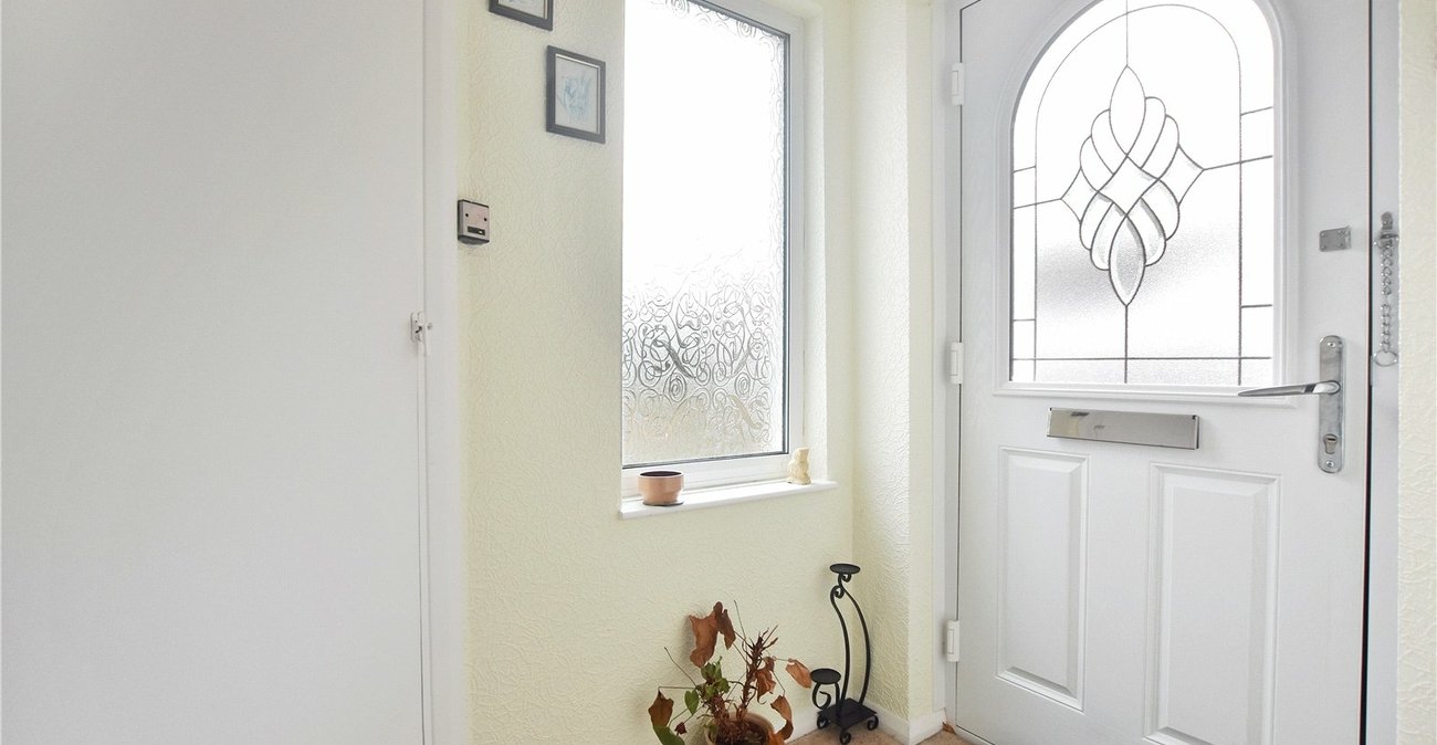 3 bedroom bungalow for sale in Dartford | Robinson Jackson
