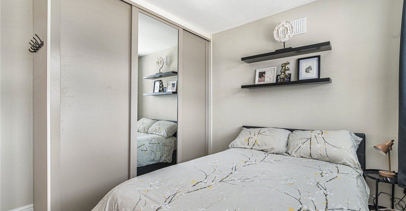2 bedroom bungalow for sale in Dartford | Robinson Jackson
