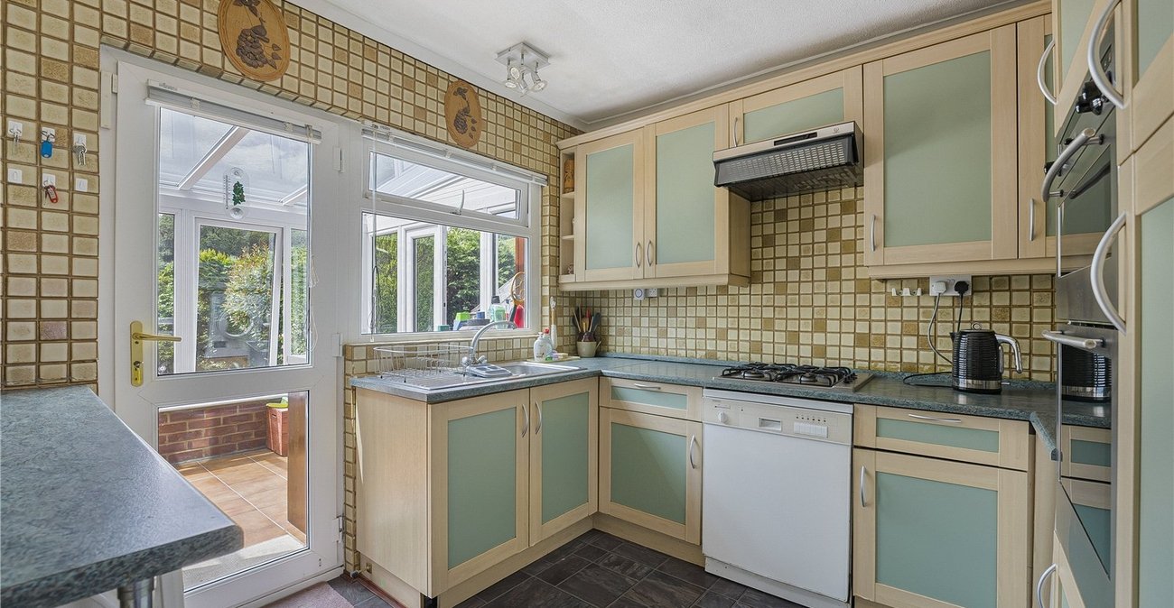 3 bedroom bungalow for sale in Dartford | Robinson Jackson