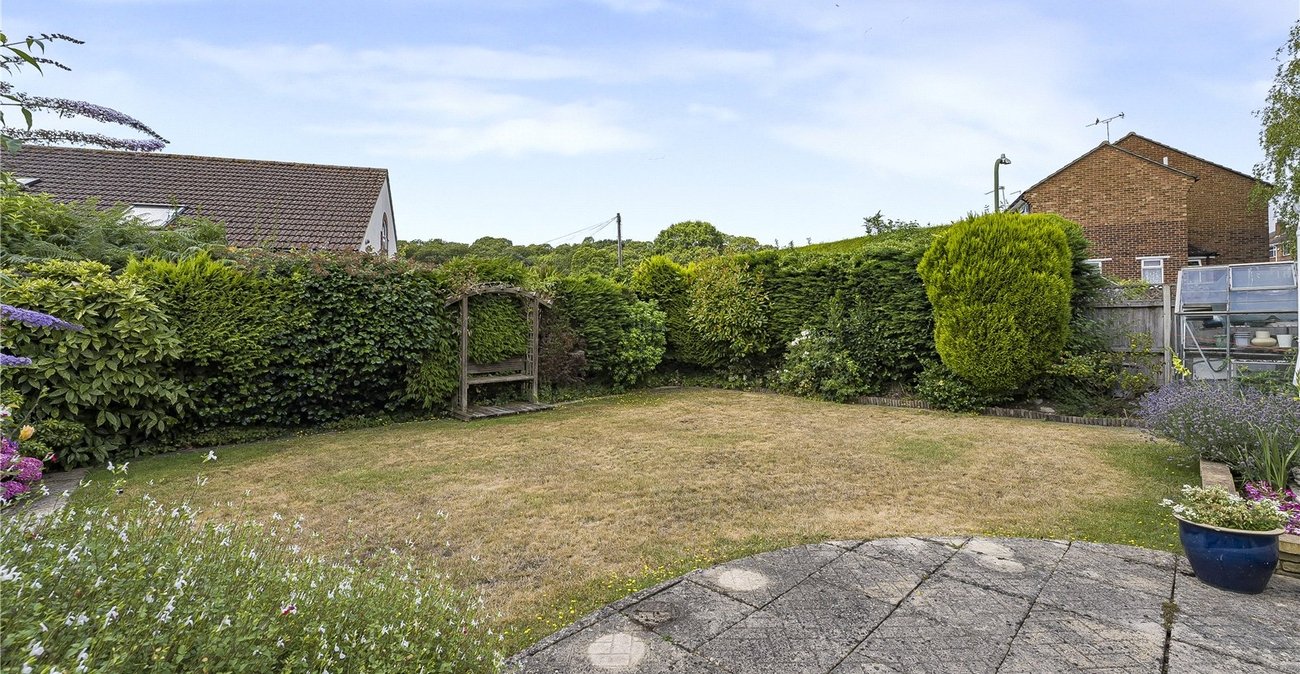 3 bedroom bungalow for sale in Dartford | Robinson Jackson