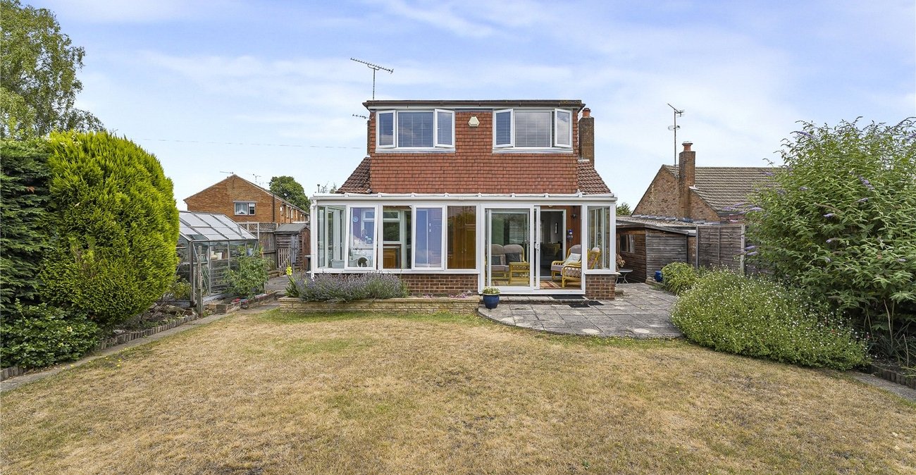 3 bedroom bungalow for sale in Dartford | Robinson Jackson