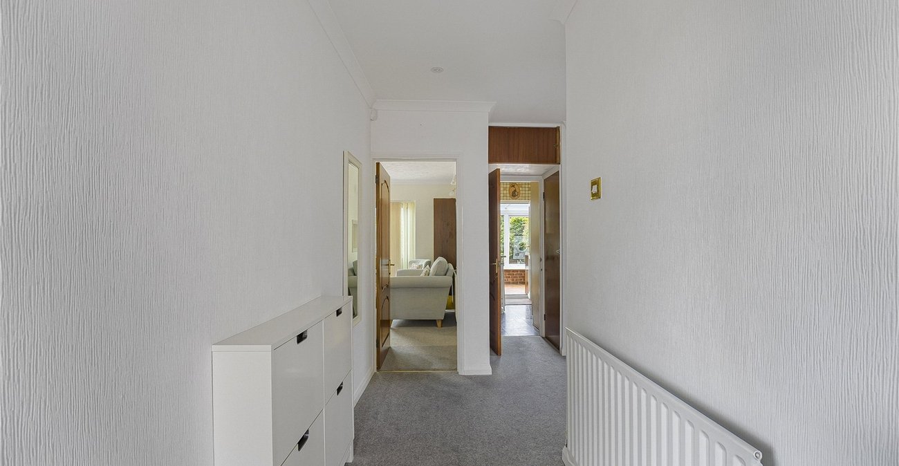 3 bedroom bungalow for sale in Dartford | Robinson Jackson