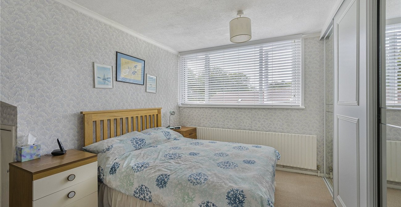 3 bedroom bungalow for sale in Dartford | Robinson Jackson