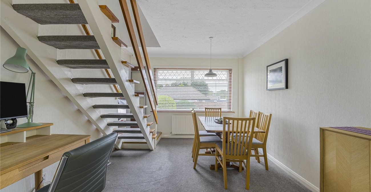 3 bedroom bungalow for sale in Dartford | Robinson Jackson