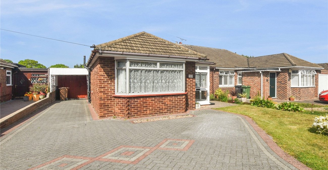 3 bedroom bungalow for sale in Joydens Wood | Robinson Jackson