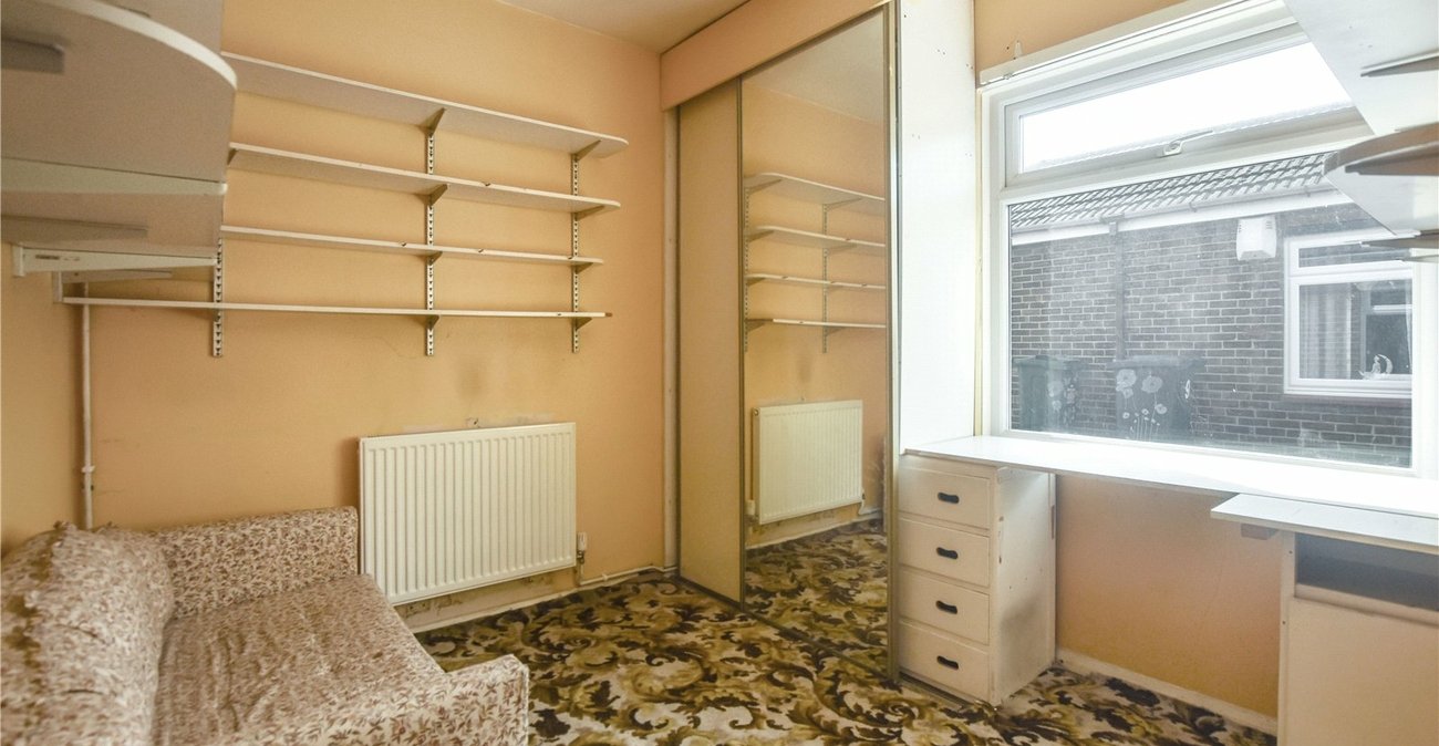 3 bedroom bungalow for sale in Joydens Wood | Robinson Jackson