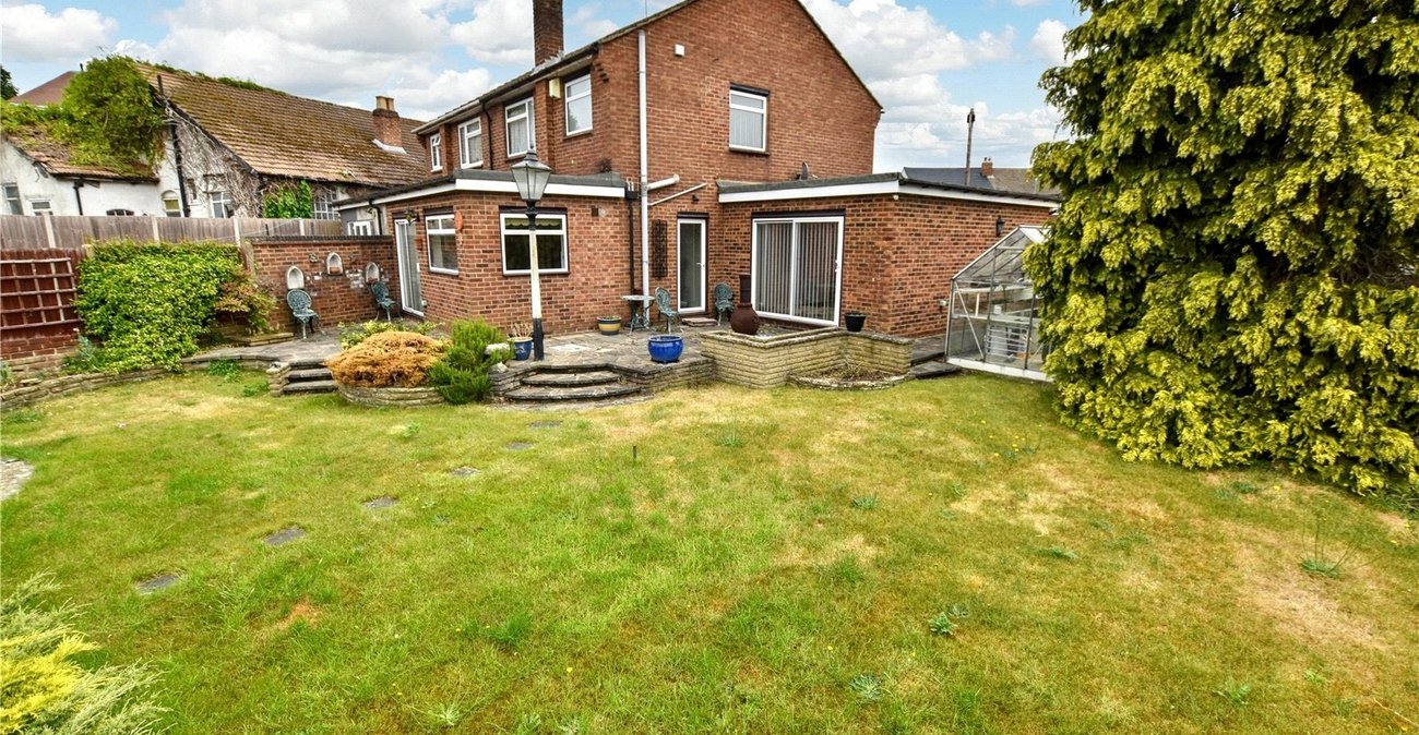 3 bedroom house for sale in Joydens Wood | Robinson Jackson