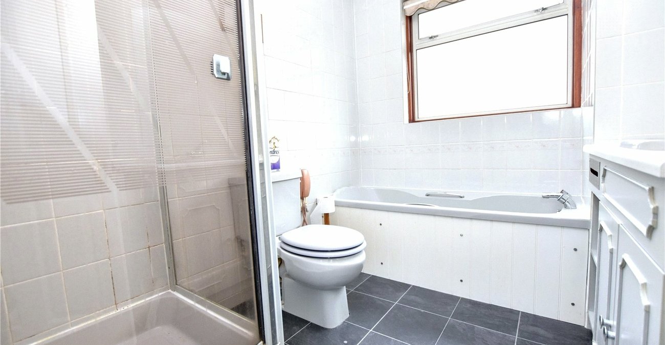 3 bedroom house for sale in Joydens Wood | Robinson Jackson