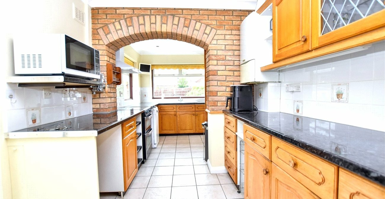 3 bedroom house for sale in Joydens Wood | Robinson Jackson