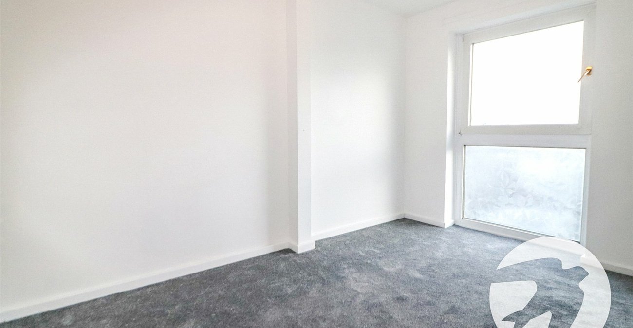 3 bedroom property for sale in Erith | Robinson Jackson