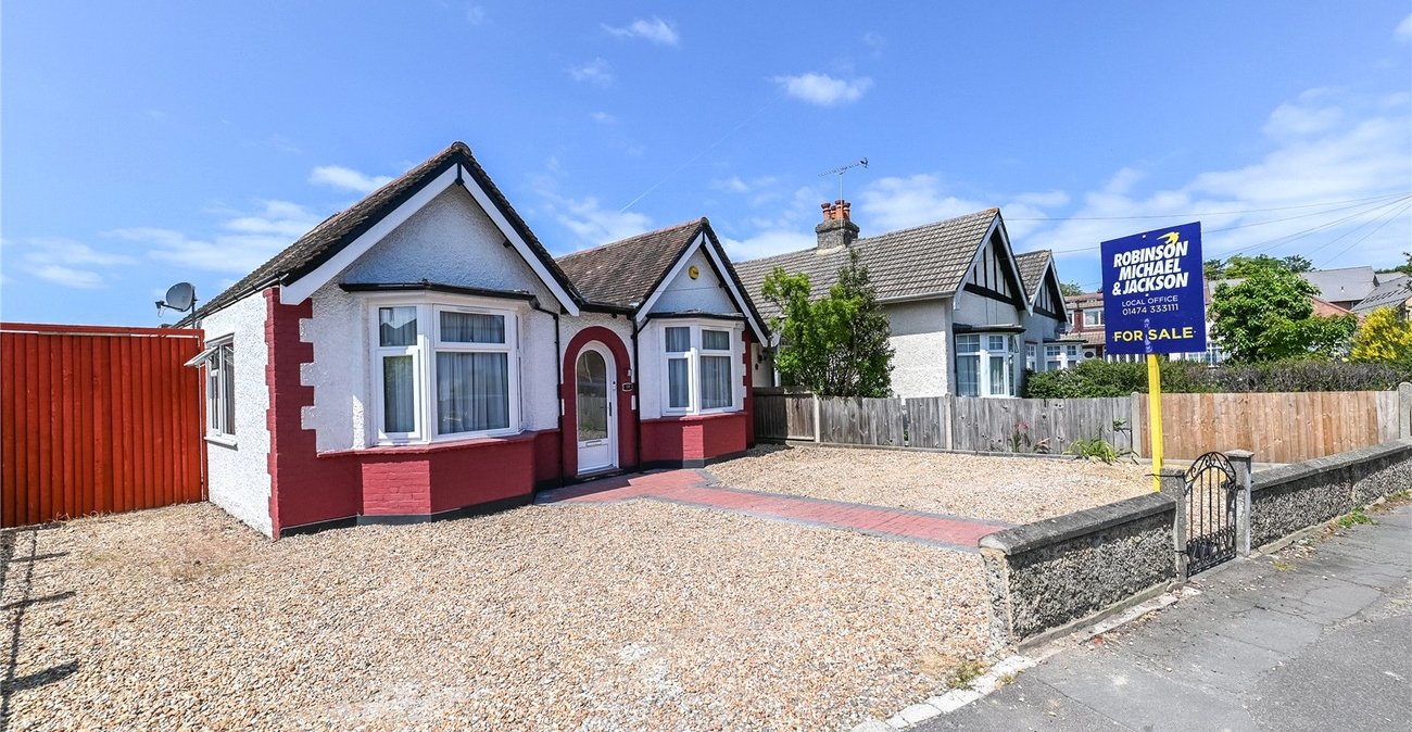 3 bedroom bungalow for sale in Gravesend | Robinson Michael & Jackson