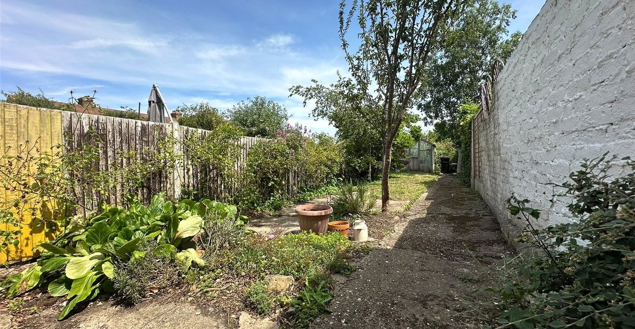 3 bedroom house for sale in Gravesend | Robinson Michael & Jackson