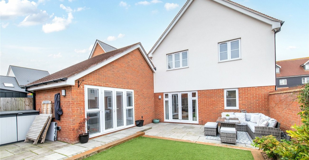 4 bedroom house for sale in Gravesend | Robinson Michael & Jackson