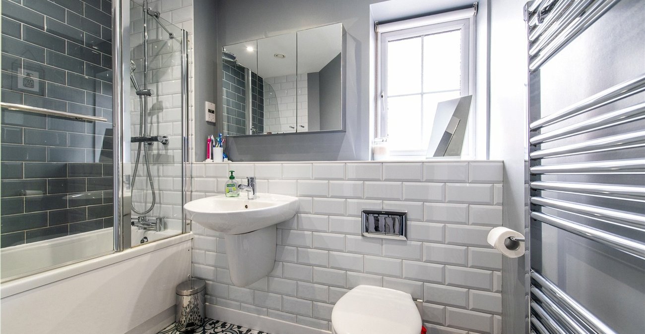 4 bedroom house for sale in Gravesend | Robinson Michael & Jackson