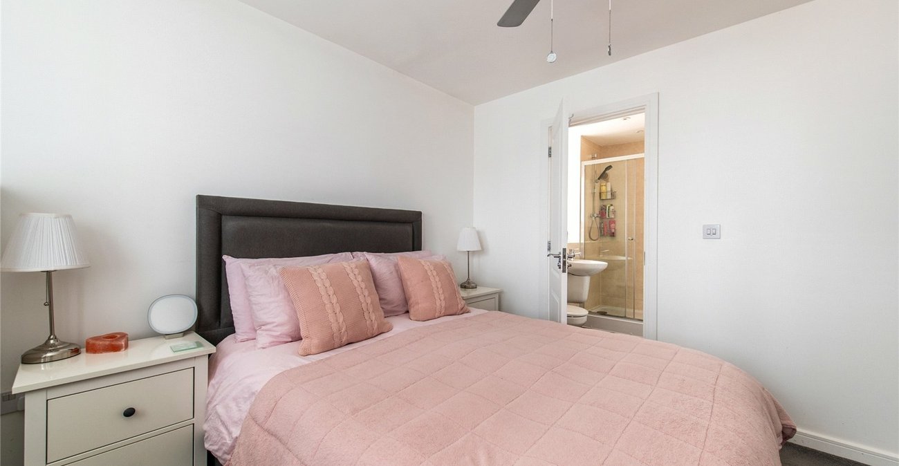 4 bedroom house for sale in Gravesend | Robinson Michael & Jackson