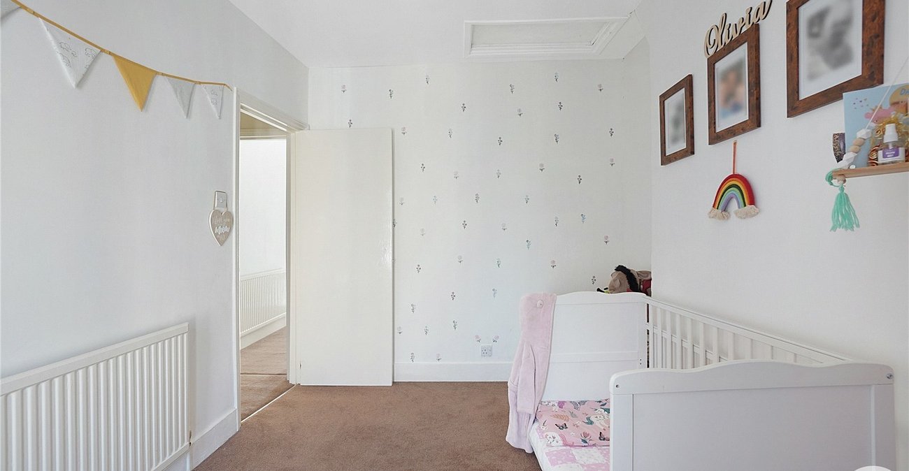 2 bedroom house for sale in Swanscombe | Robinson Jackson