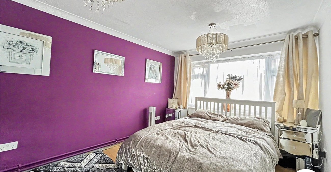 3 bedroom house for sale in Walderslade | Robinson Michael & Jackson
