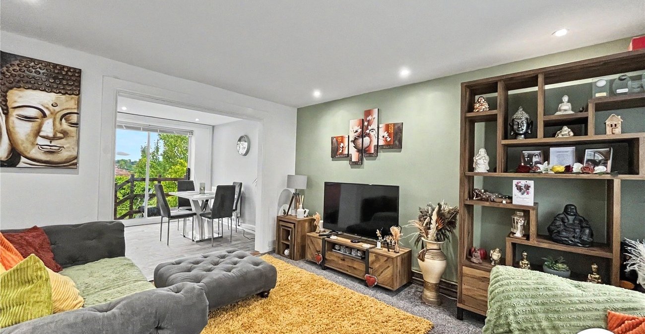 3 bedroom house for sale in Walderslade | Robinson Michael & Jackson
