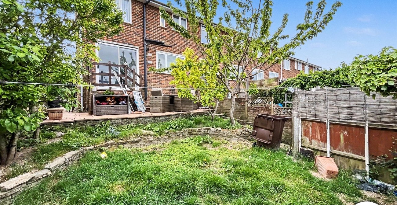3 bedroom house for sale in Walderslade | Robinson Michael & Jackson