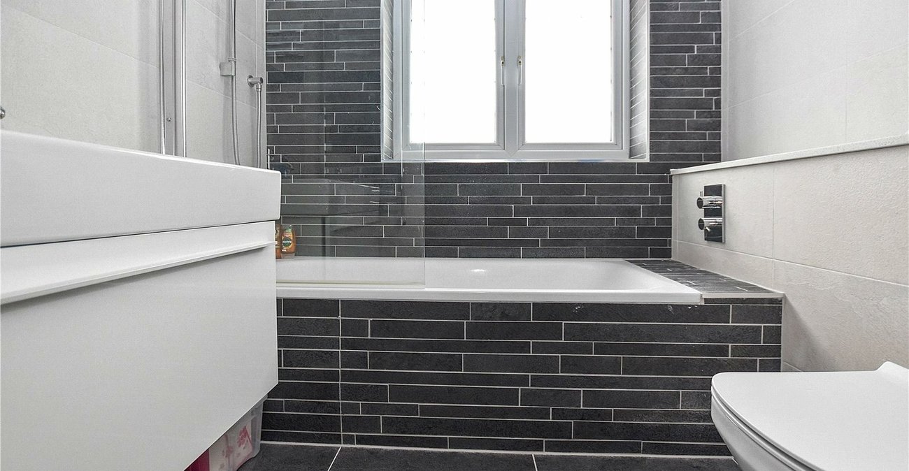 3 bedroom house for sale in Bexleyheath | Robinson Jackson