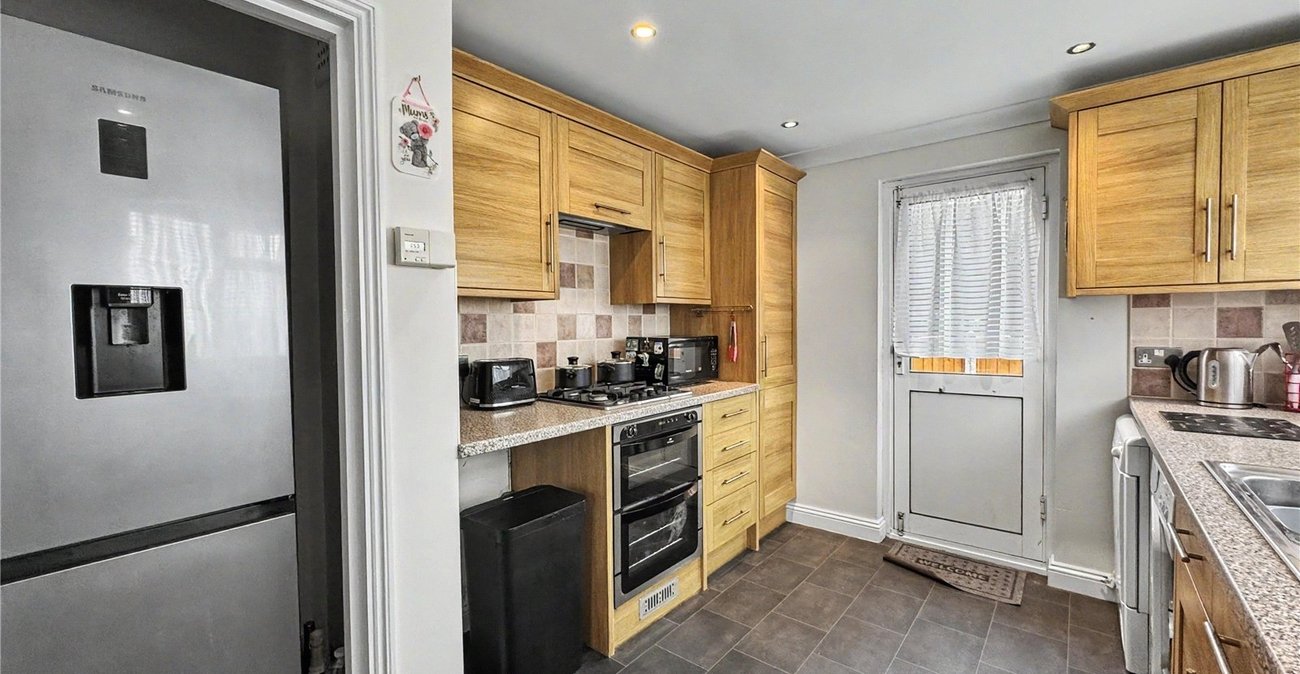 3 bedroom house for sale in Rainham | Robinson Michael & Jackson