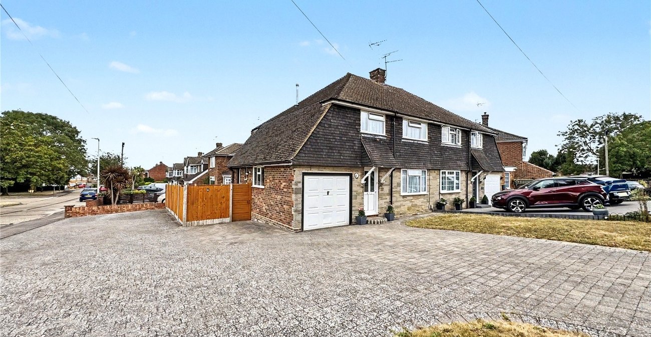3 bedroom house for sale in Rainham | Robinson Michael & Jackson