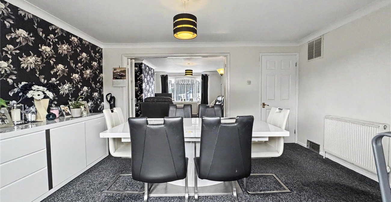 3 bedroom house for sale in Rainham | Robinson Michael & Jackson