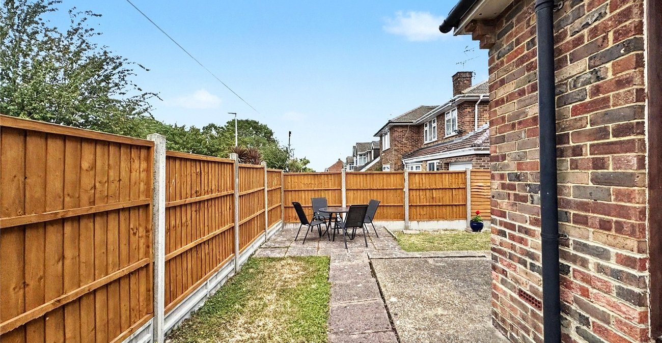3 bedroom house for sale in Rainham | Robinson Michael & Jackson