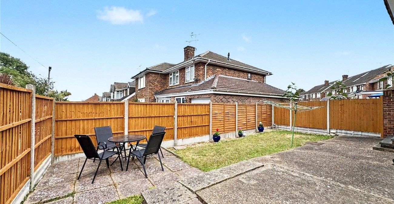 3 bedroom house for sale in Rainham | Robinson Michael & Jackson