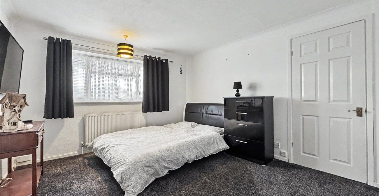 3 bedroom house for sale in Rainham | Robinson Michael & Jackson