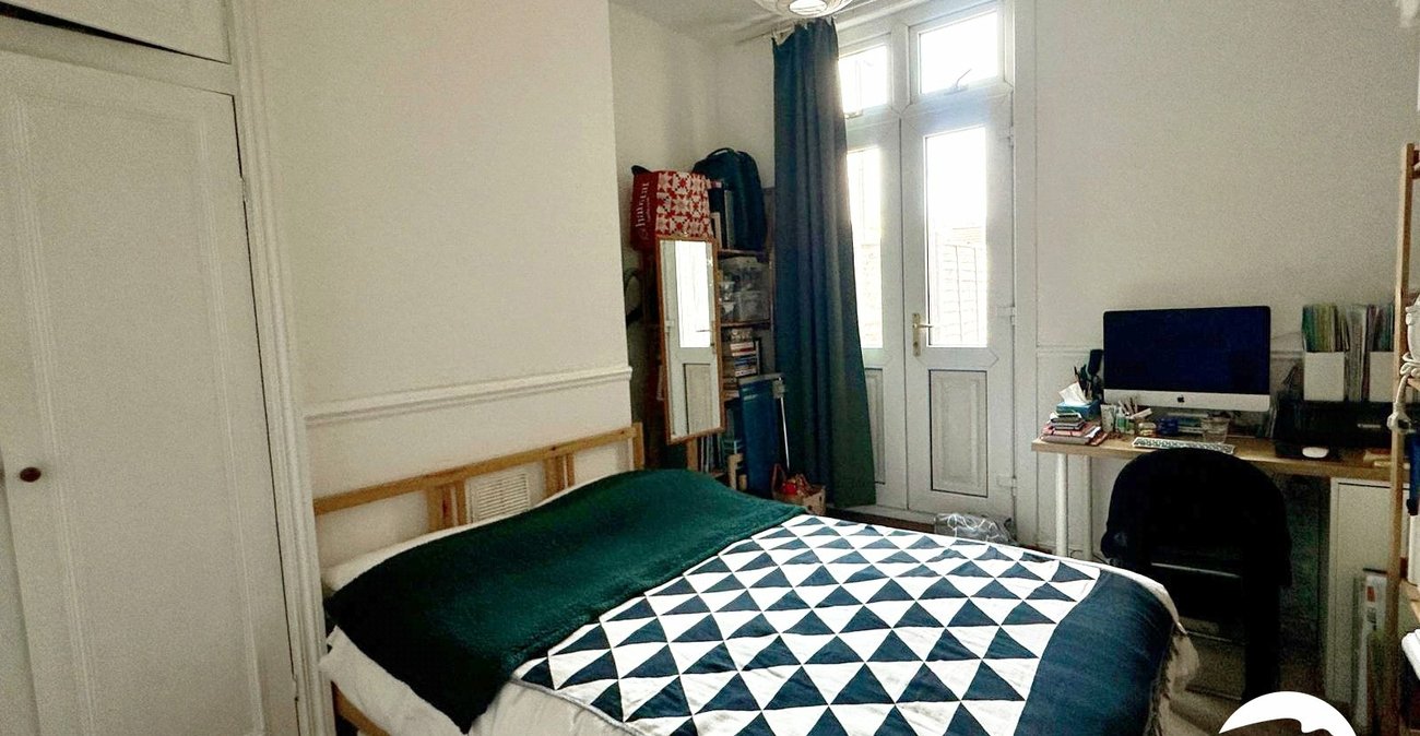 1 bedroom property for sale in London | Robinson Jackson